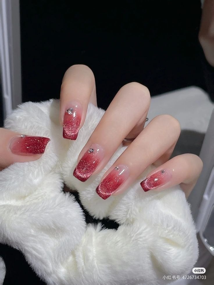 Mẫu nails tone đỏ đón Tết - Ảnh 6.