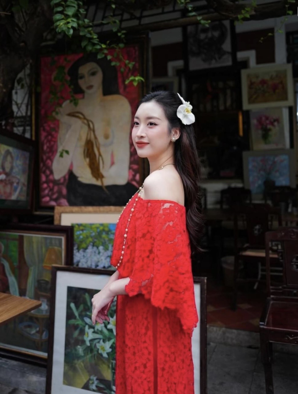 Đỗ Mỹ Linh khoe outfit đón Tết, sắc vóc mẹ bỉm hot nhất nhì showbiz khiến fan xuýt xoa - Ảnh 4.