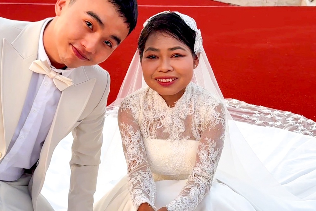 Chuyện xúc động sau bức ảnh cưới chú rể kém cô dâu 7 tuổi gây sốt ở Đà Nẵng - Ảnh 1.