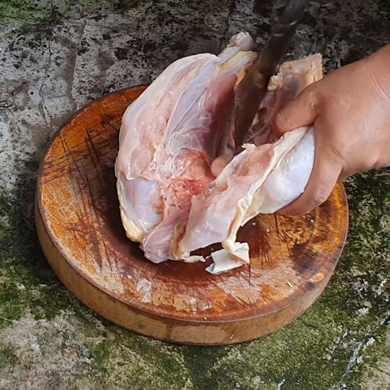 Công thức làm món lẩu gà nấu tiêu xanh cay nồng, siêu hợp cho mùa đông - Ảnh 2.
