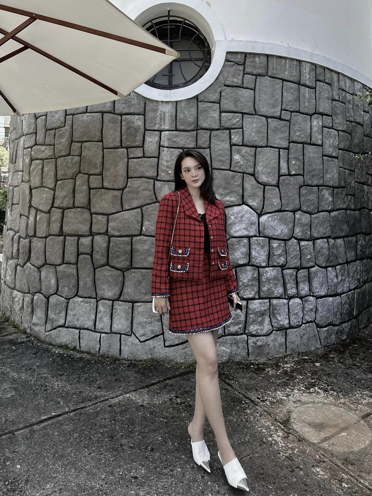 Soi gu thời trang mùa đông của Quỳnh Lương - 'bạn gái' Trọng Lân 'Không ngại cưới' - Ảnh 6.