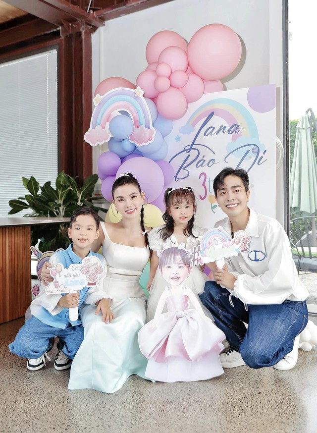 Nữ ca sĩ Việt lấy chồng thứ 2 kém 10 tuổi, mẹ chồng hứa sinh mỗi con tặng 1 mảnh đất, tuổi 40 đẹp nuột nà - Ảnh 4.