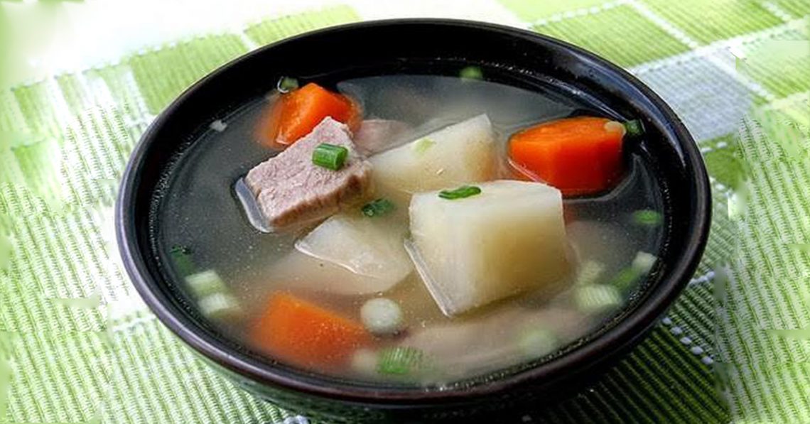 همه این نوع غده را میخورند اما معمولاً فقط آن را خام میخورند. پختن آن به صورت یک غذای خوشمزه به افزایش تولید کلاژن کمک میکند، پوست را زیبا میکند و در روزهای سرد معده را گرم میکند - عکس ۲. Loại củ ai cũng ăn nhưng thường chỉ ăn sống trực tiếp, đem nấu chín thành món ngon giúp tăng sinh collagen làm đẹp da, ấm bụng ngày lạnh - Ảnh 2.