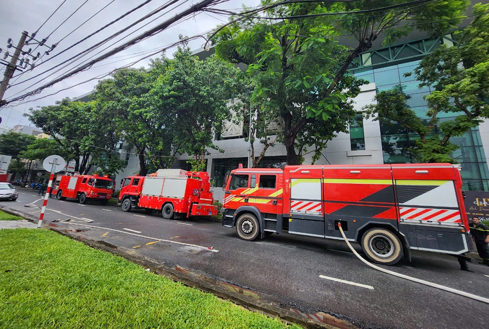 Cháy tầng hầm Nhà hát Trưng Vương, Đà Nẵng - Ảnh 2.