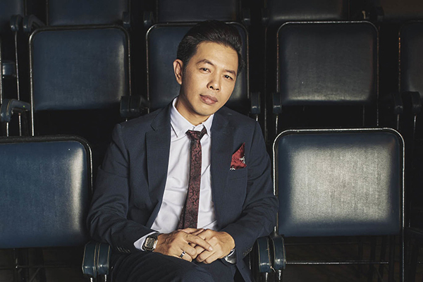 Chia tay nữ diễn viên nổi tiếng, 'ông vua phòng vé' tái hôn với vợ trẻ xinh đẹp, cuộc sống ra sao? - Ảnh 4.