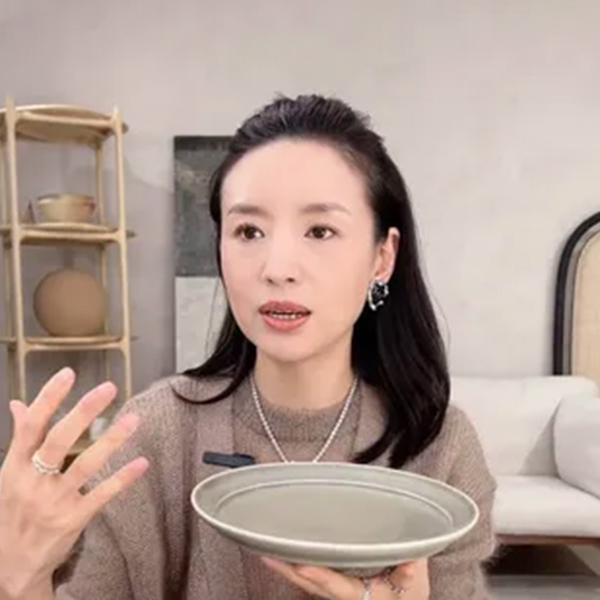 1 loại lá tốt ngang 'kem chống nắng tự nhiên', sản sinh collagen giúp 'Chúc Anh Đào' Đổng Khiết trẻ mãi không già - Ảnh 9.