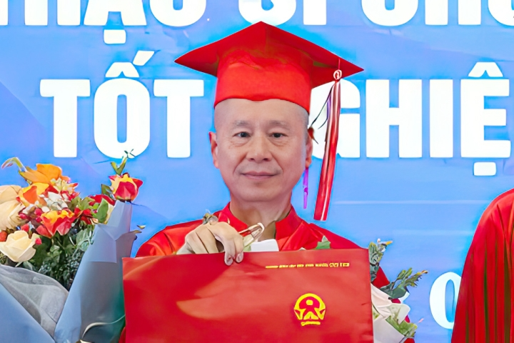 Đại học Luật Hà Nội huỷ bằng, kết quả học tập của ông Vương Tấn Việt - Ảnh 1.