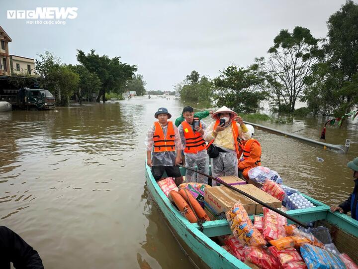 lu-kien-giang-1-16414046-1730220581703-17302205819231353334639.jpg