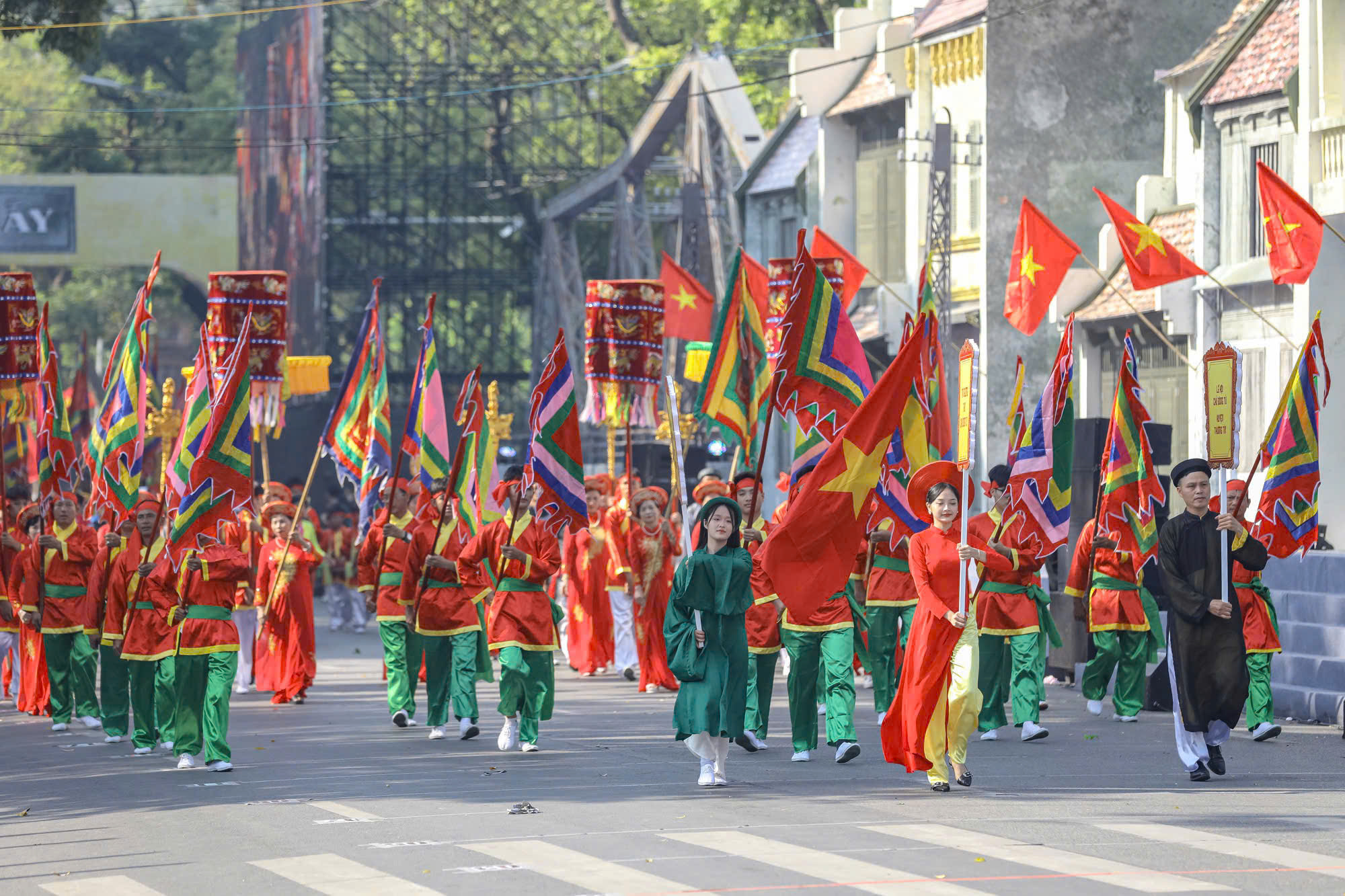 ha-noi-ngay-hoi-vi-hoa-binh-16-1728197201464980100631.jpg