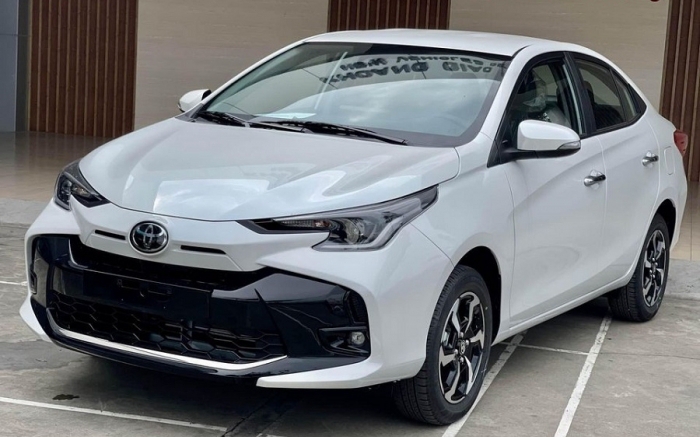 Giá lăn bánh Toyota Vios mới nhất rẻ chưa từng có, giảm hàng chục triệu đồng còn ưu đãi sốc, Honda City, Hyundai Accent lo &quot;sốt vó&quot; với doanh số cuối năm