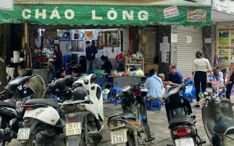 Những quán lòng lợn ngon nức tiếng quận Hoàn Kiếm - phố cổ Hà Nội