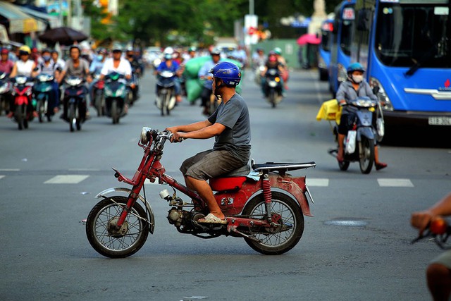 Tin sáng 2/11: Công an Hà Nội ra cảnh báo 'nóng' về thủ đoạn lừa đảo mới; đề xuất kiểm soát thu nhập của chồng/vợ sẽ bị phạt đến 30 triệu đồng- Ảnh 7.