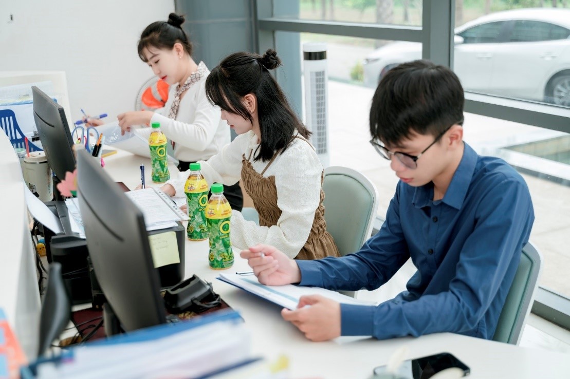 Gen Z vào mùa deadline Tết: Cách đơn giản giúp giảm stress trước áp lực công việc dồn dập- Ảnh 1.