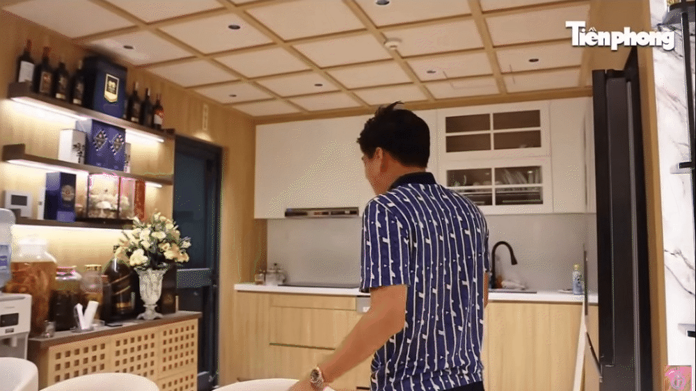 B&ecirc;n trong căn hộ 10 tỷ đồng của L&yacute; To&eacute;t phim Độc Đạo, gia chủ h&eacute; lộ kh&ocirc;ng gian "bất khả x&acirc;m phạm"- Ảnh 20.