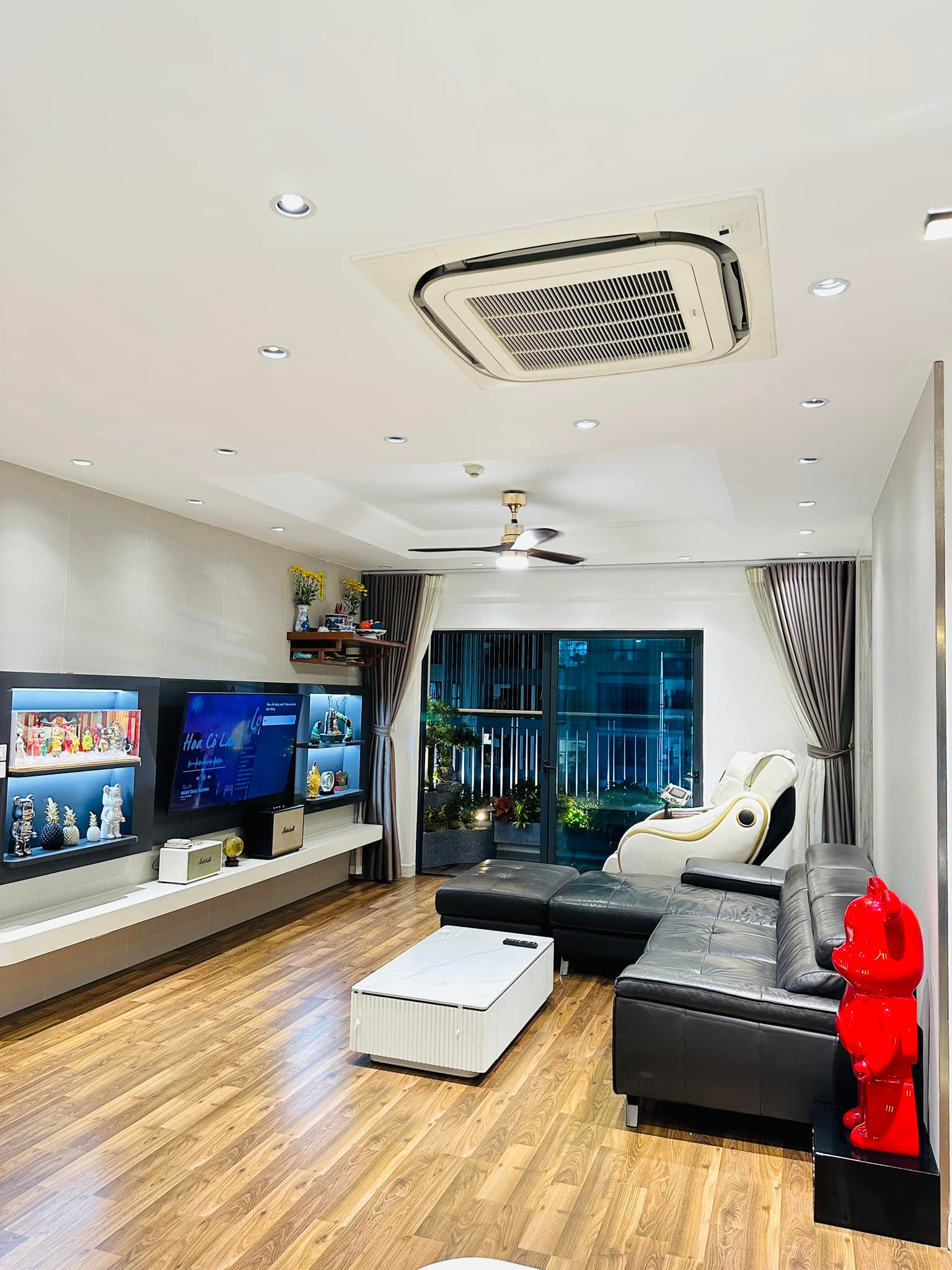 B&ecirc;n trong căn hộ 10 tỷ đồng của L&yacute; To&eacute;t phim Độc Đạo, gia chủ h&eacute; lộ kh&ocirc;ng gian "bất khả x&acirc;m phạm"- Ảnh 7.