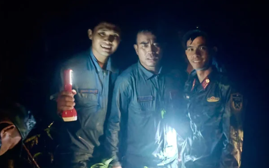 Hai phi c&ocirc;ng vụ rơi m&aacute;y bay ở B&igrave;nh Định được tặng thưởng Hu&acirc;n chương Bảo vệ Tổ quốc