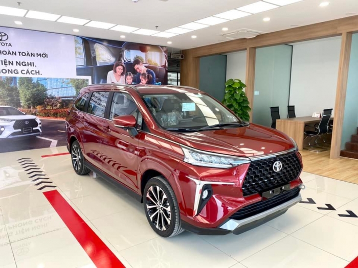 Giá lăn bánh Toyota Veloz Cross mới nhất rẻ hiếm thấy, Mitsubishi Xpander lo bị soán ngôi doanh số- Ảnh 3.