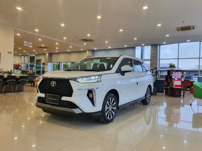 Giá lăn bánh Toyota Veloz Cross mới nhất rẻ hiếm thấy, Mitsubishi Xpander lo bị soán ngôi doanh số- Ảnh 4.