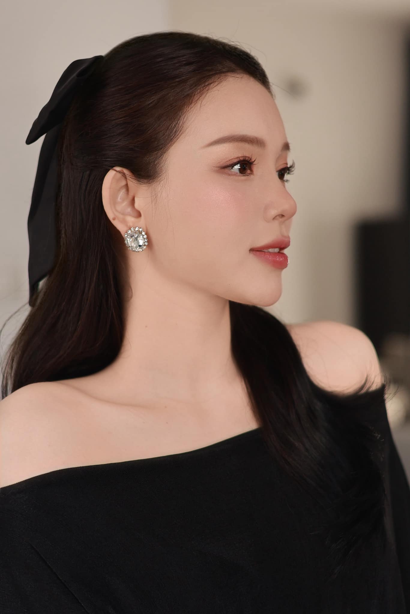 Vẻ đẹp trong veo của nàng dâu hào môn Linh Rin  - Ảnh 2.