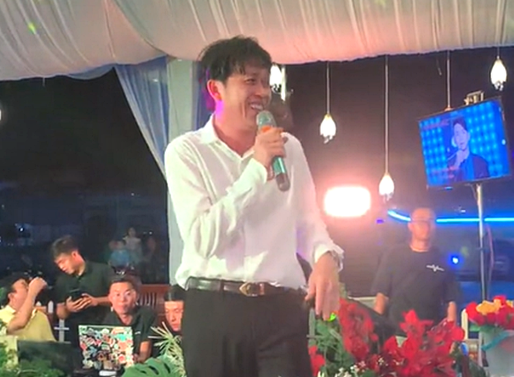 Cuộc sống của danh hài Hoài Linh hiện ra sao sau thời gian ở ẩn, vướng tin đồn đột quỵ?- Ảnh 4.