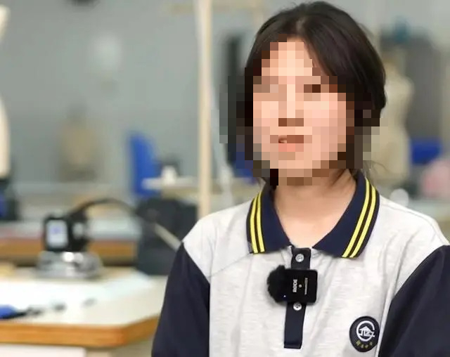 A verdade sobre o caso de uma estudante de 17 anos que estudava em uma escola profissionalizante, mas era melhor que uma professora, chocou a opinião pública chinesa - Foto 2. Sự thật vụ việc nữ sinh 17 tuổi, học trường nghề nhưng giỏi hơn cả giáo sư gây rúng động dư luận Trung Quốc - Ảnh 2.