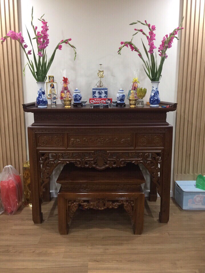 Cách bài trí bàn thờ gia tiên chuẩn phong thủy ai cũng cần biết- Ảnh 5. Cách bài trí bàn thờ gia tiên chuẩn phong thủy ai cũng cần biết- Ảnh 5.