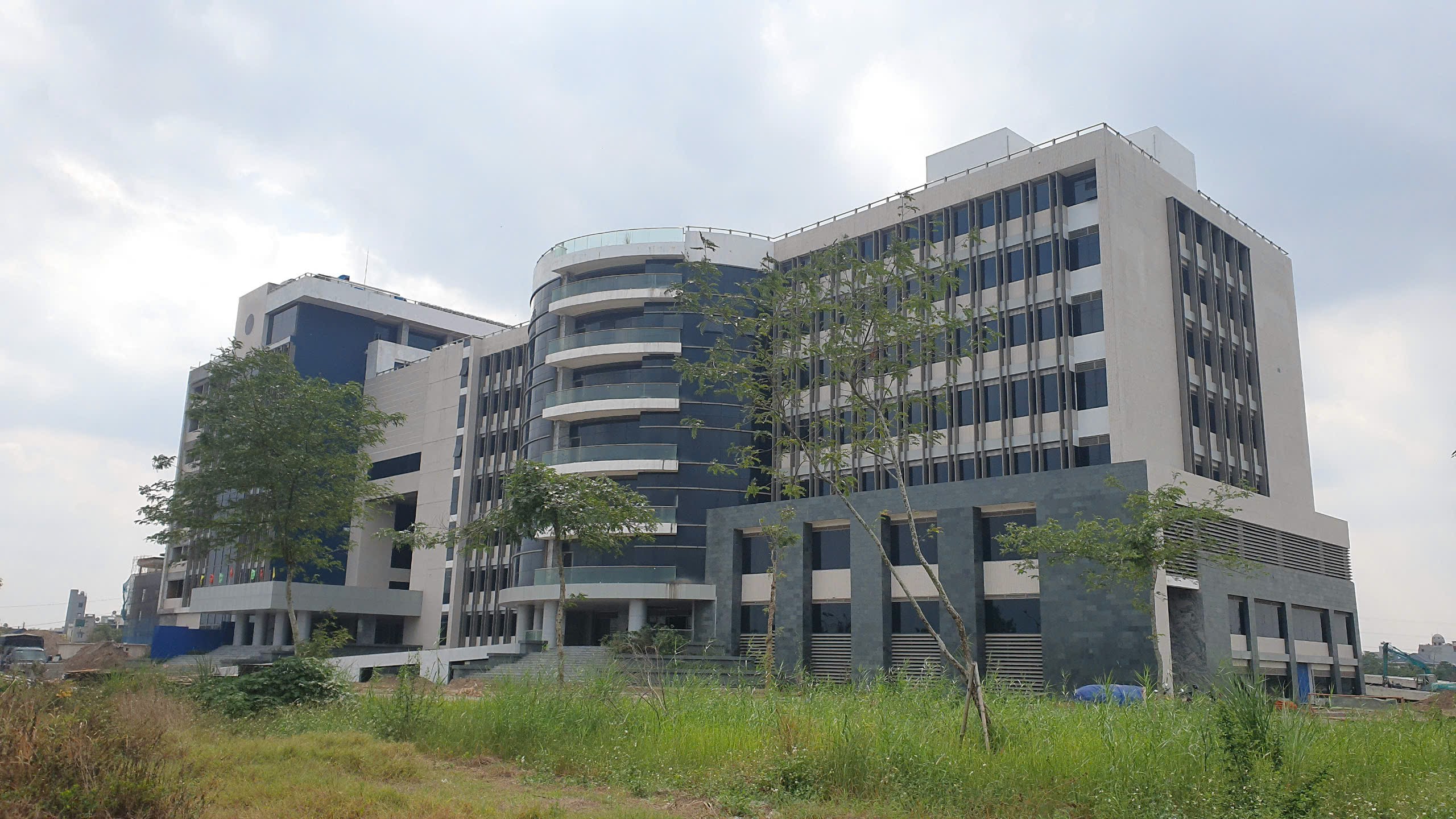 Quy mô 'hoành tráng' của Bệnh viên Đa khoa 700 giường Nam Định sau 18 năm thi công- Ảnh 2.