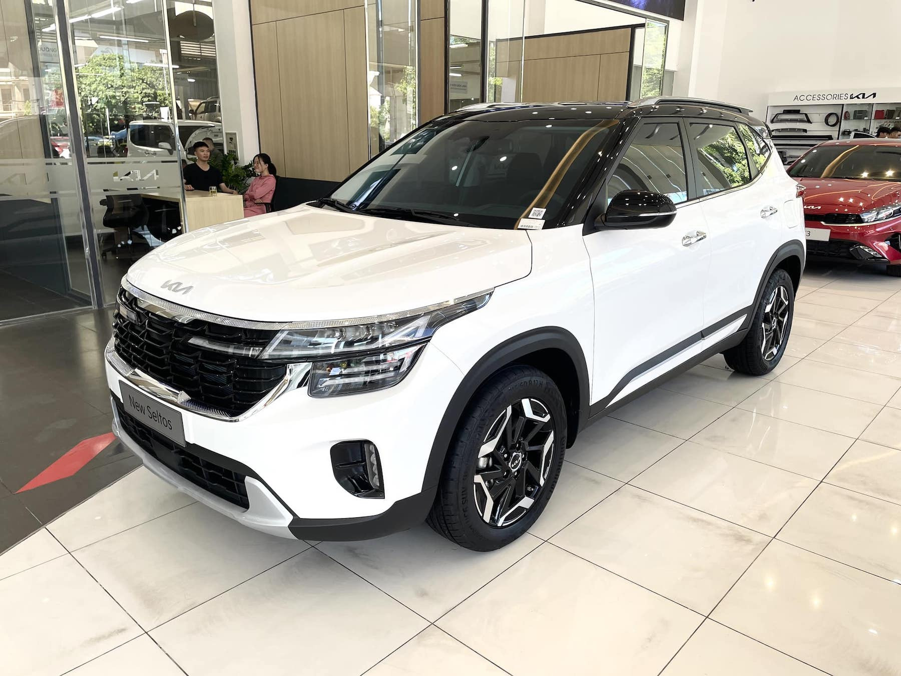Xe ô tô đa dụng CUV hạng B giá chưa tới 600 triệu đồng ở Việt Nam: Chọn Mitsubishi Xforce GLX hay KIA Seltos 1.5 AT? - Ảnh 5.