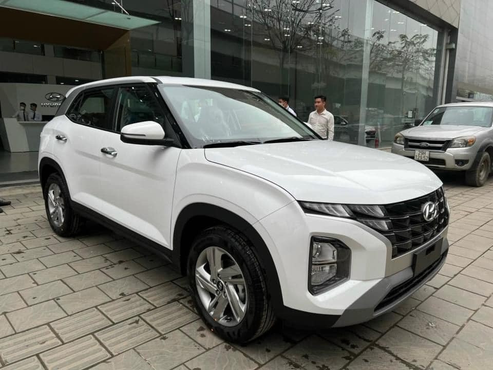 Xe ô tô đa dụng CUV hạng B giá chưa tới 600 triệu đồng ở Việt Nam: Chọn Mitsubishi Xforce GLX hay KIA Seltos 1.5 AT? - Ảnh 3.