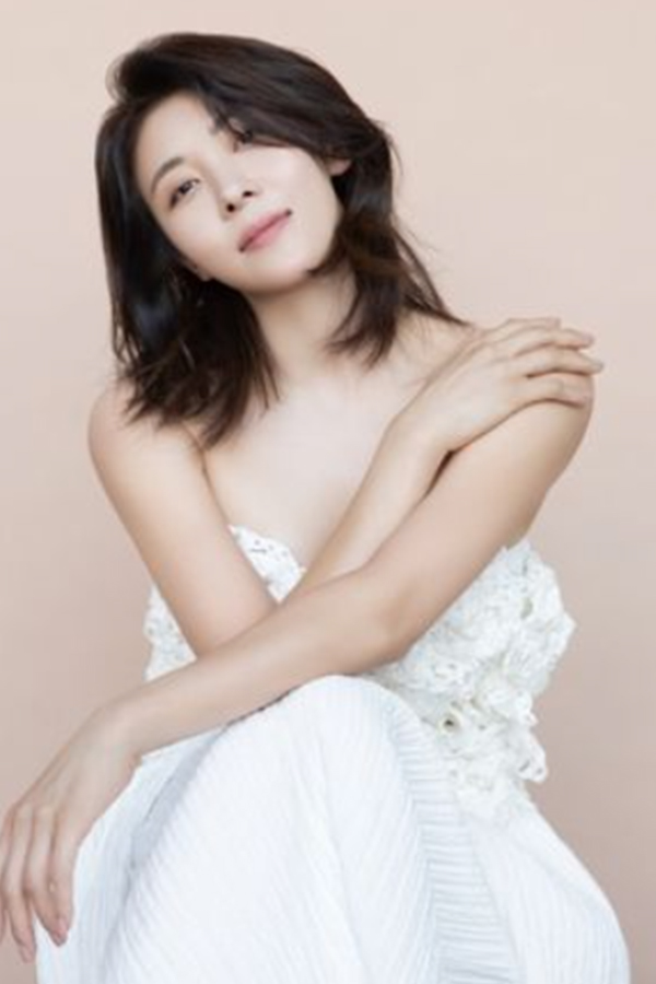 ha-ji-won-6-17343213770261249036172.jpg