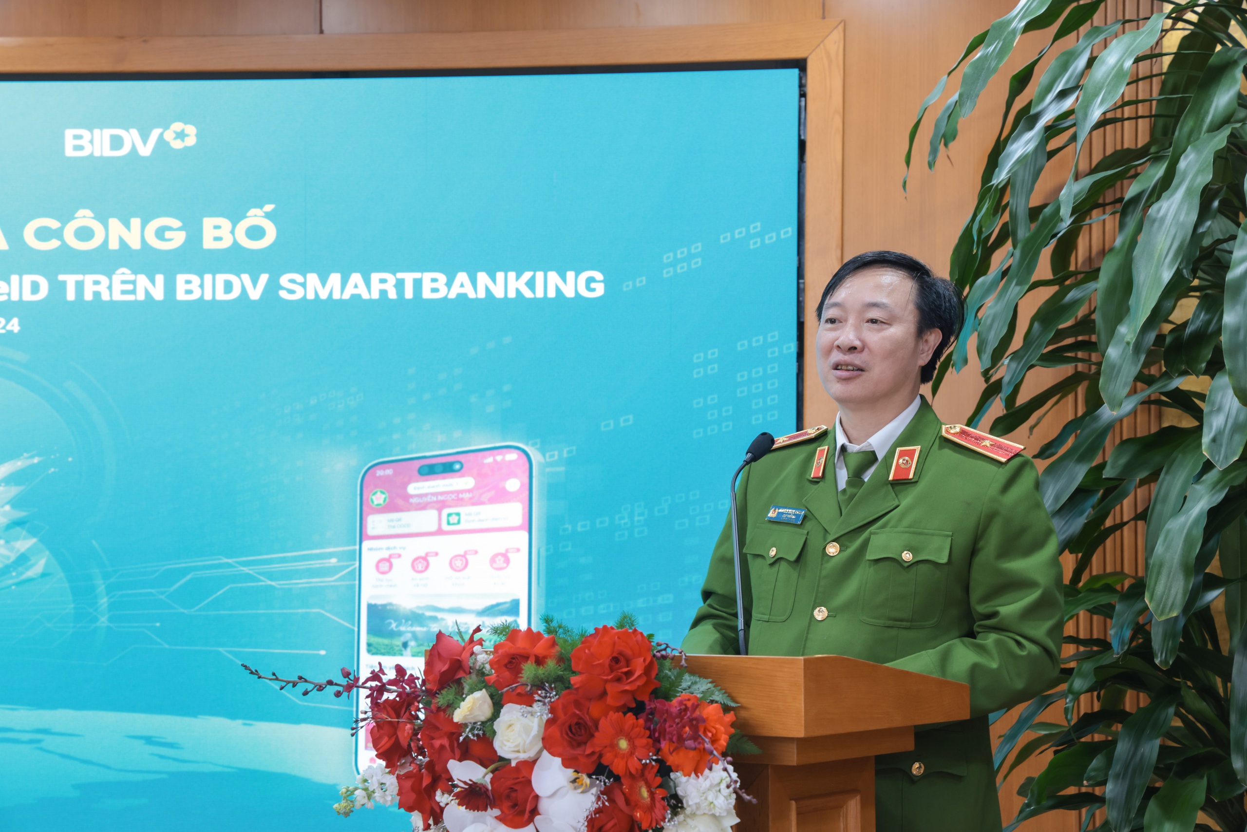 BIDV triển khai dịch vụ xác thực khách hàng điện tử qua VNeID trên SmartBanking- Ảnh 4.