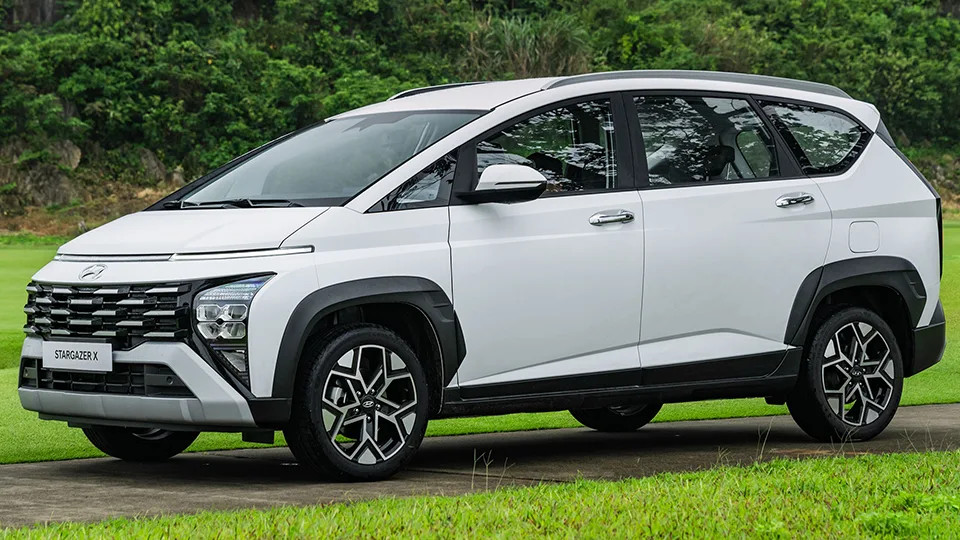 Xe ô tô đa dụng MPV giá dưới 600 triệu đồng cho gia đình tại Việt Nam: Mitsubishi Xpander AT, Suzuki XL7 Hybrid có phải là lựa chọn duy nhất? - Ảnh 4.