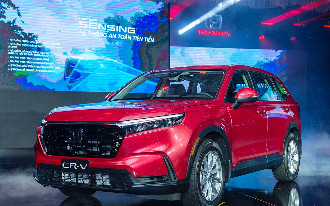 Xe gầm cao SUV giảm mạnh, Honda CR-V giảm hàng trăm triệu đồng, Toyota Corolla Cross về giá sốc