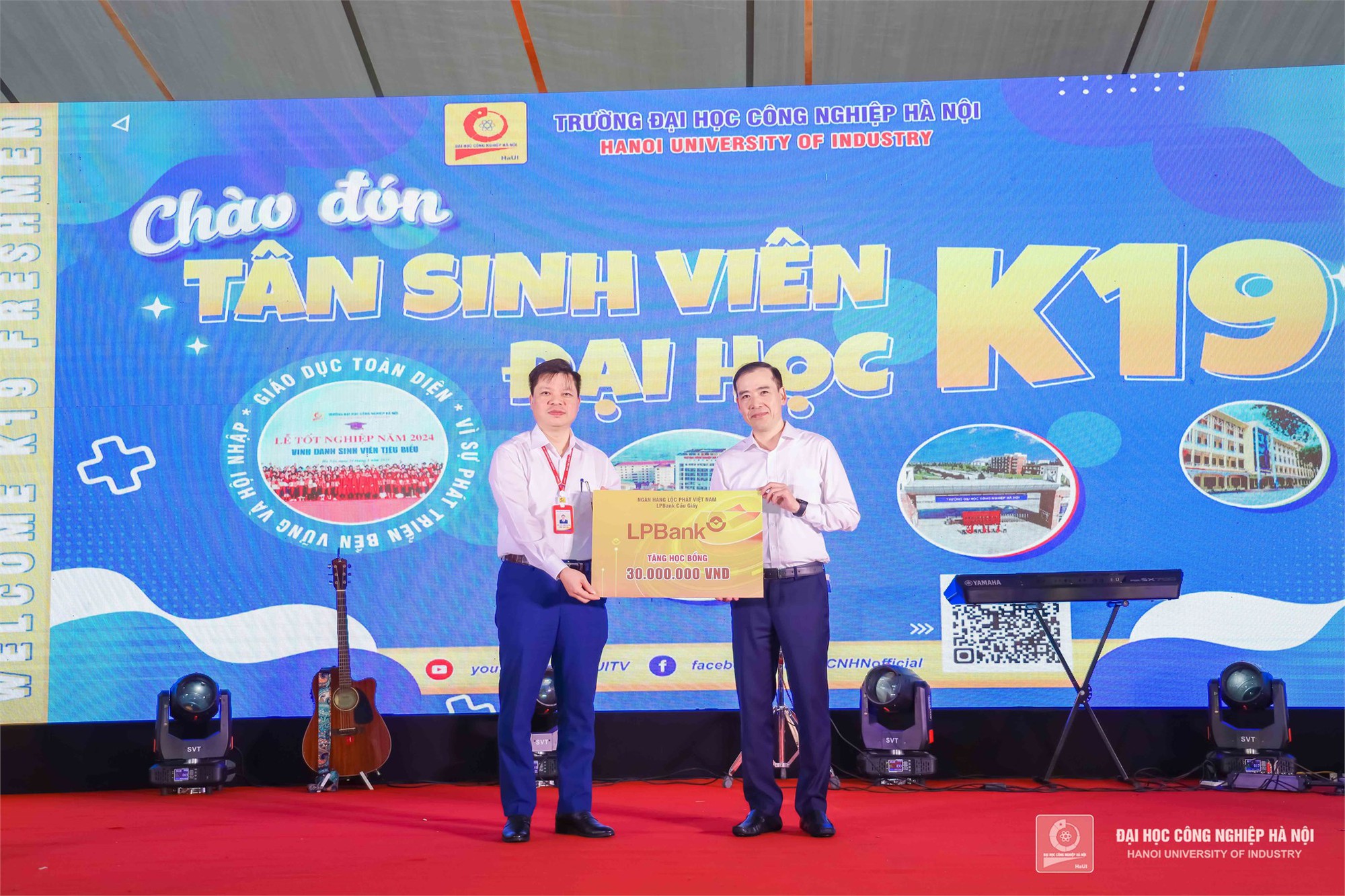 Sinh viên K19 - Hân hoan ngày tựu trường- Ảnh 3.