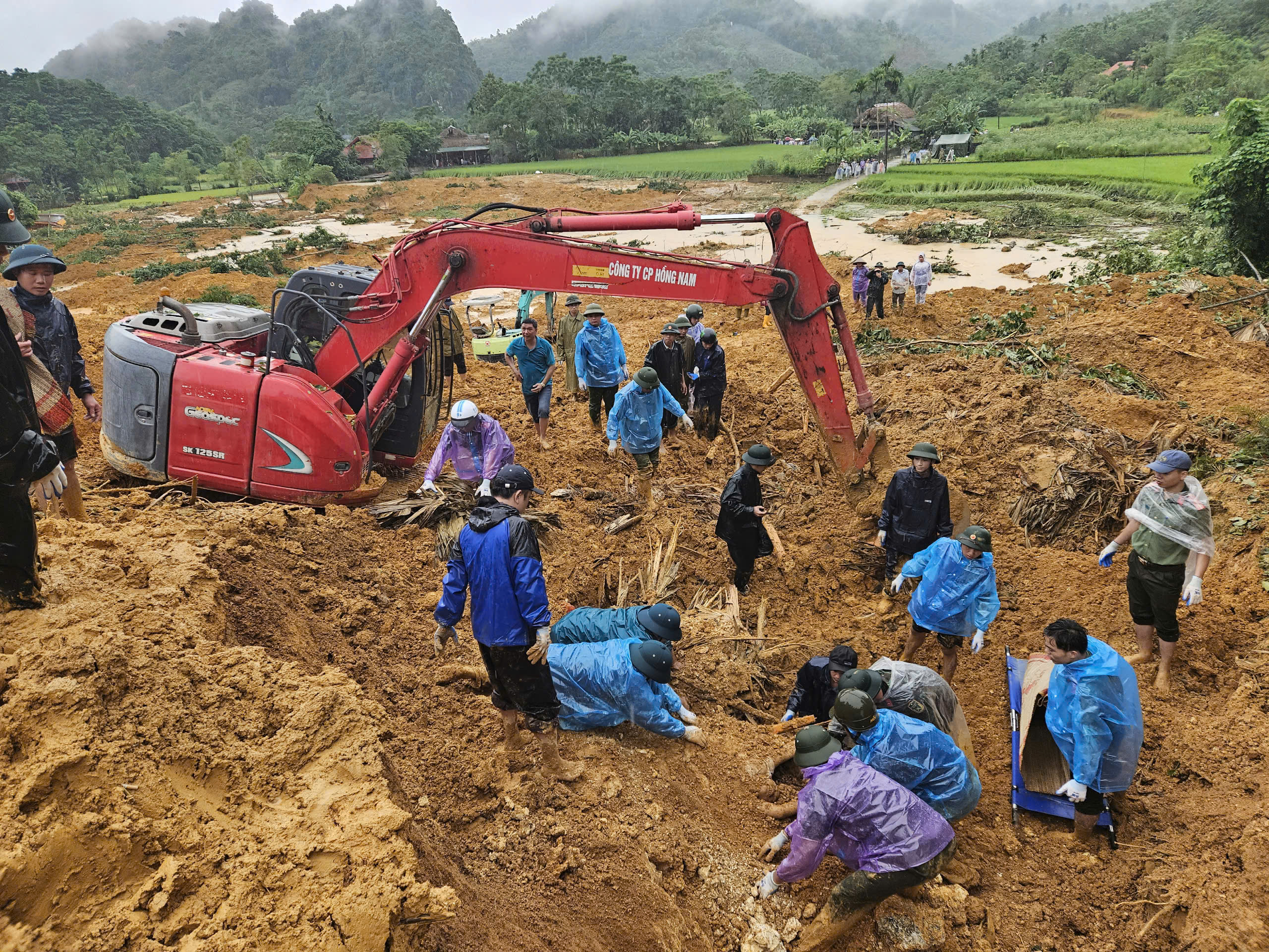 MS 976: Báo Sức khỏe và Đời sống kêu gọi ủng hộ chương trình thiện nguyện ‘Tết ấm vùng cao’ tại huyện Lục Yên, tỉnh Yên Bái - Ảnh 3.