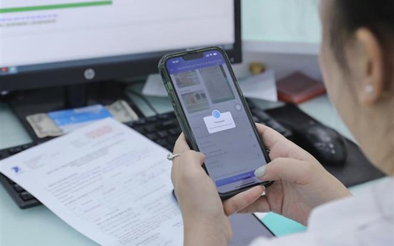 H&agrave;ng triệu người d&ugrave;ng di động cần lưu &yacute; một quy định mới sắp c&oacute; hiệu lực từ ng&agrave;y 15/6 - Ảnh 2.