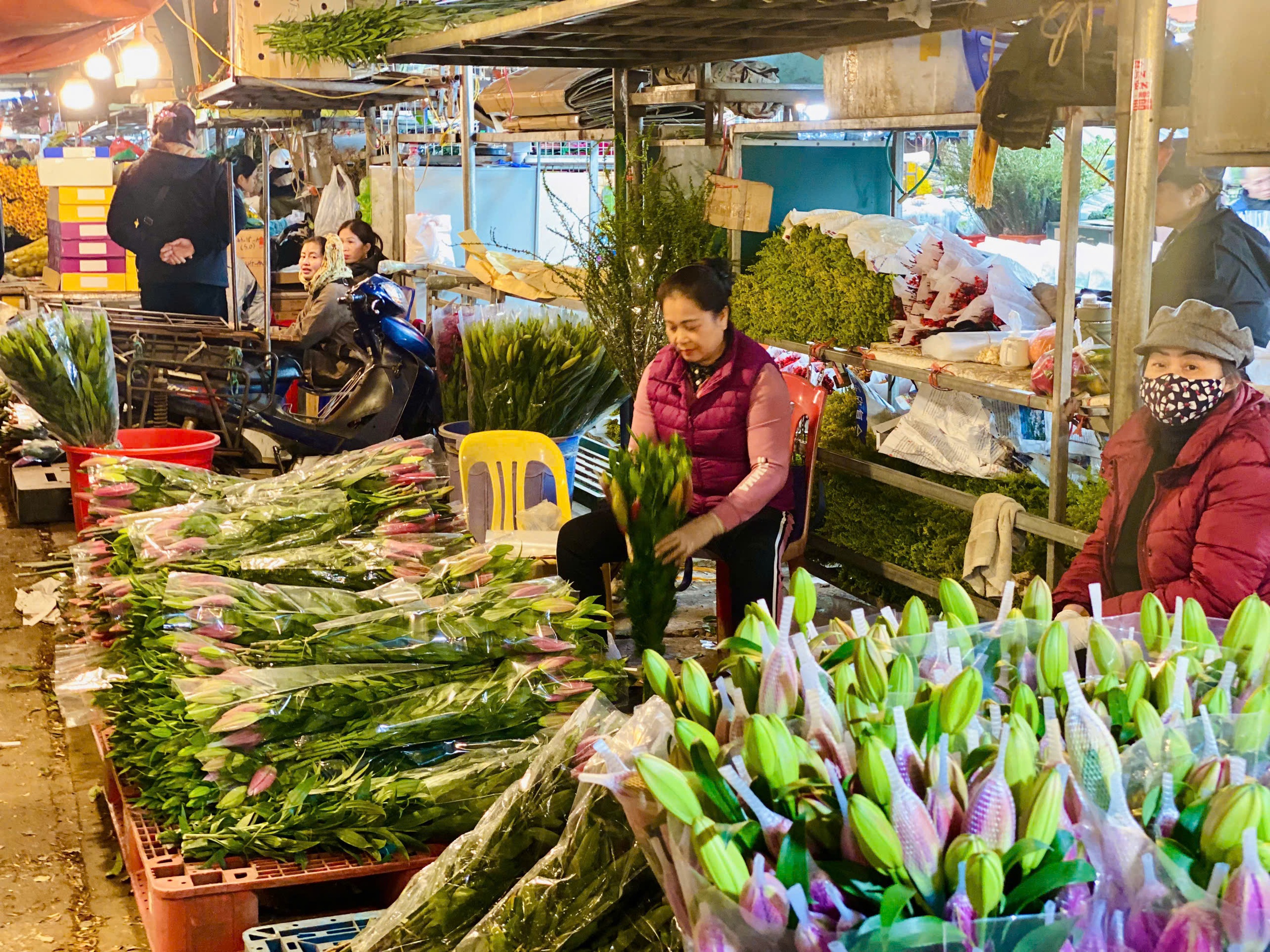 Loại hoa nhập có giá đắt đỏ được chị em săn lùng cắm trong dịp Tết vì ‘cân’ cả sắc lẫn hương - Ảnh 18.