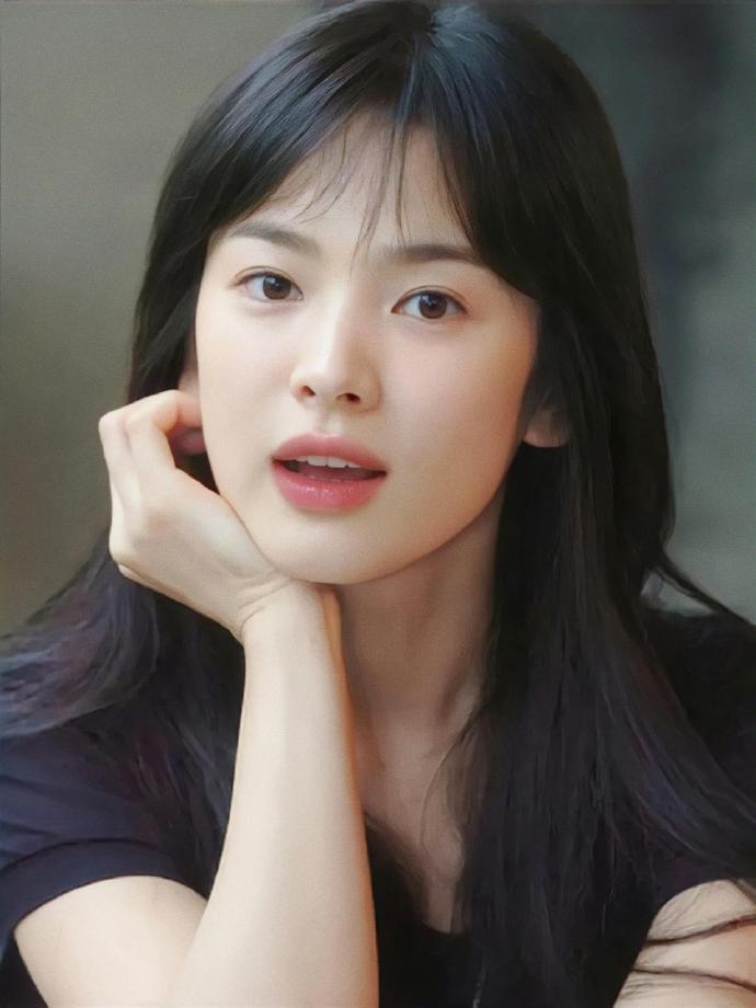 Bất ngờ nhận ra Song Hye Kyo thật sự khiến người ta kinh ngạc!- Ảnh 1.