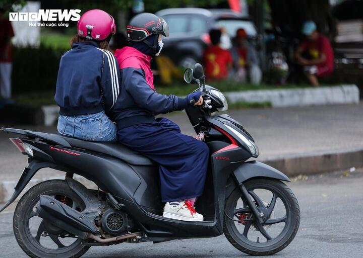 Không khí lạnh liên tiếp tràn xuống, miền Bắc sắp rét đậm rét hại?- Ảnh 1.