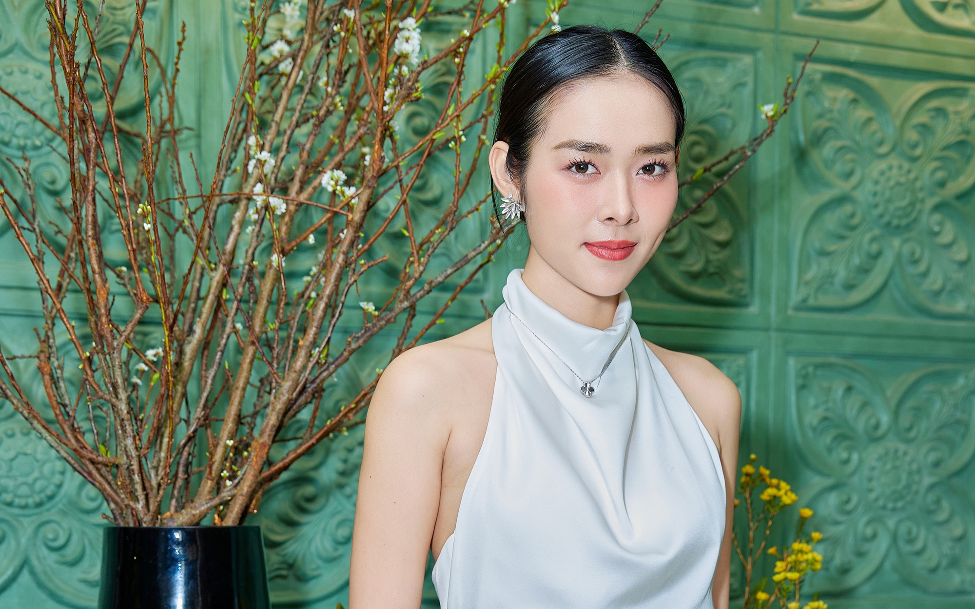 Diệp Bảo Ngọc "&eacute;p c&acirc;n" kỷ lục trong 10 ng&agrave;y để đ&oacute;ng phim 
