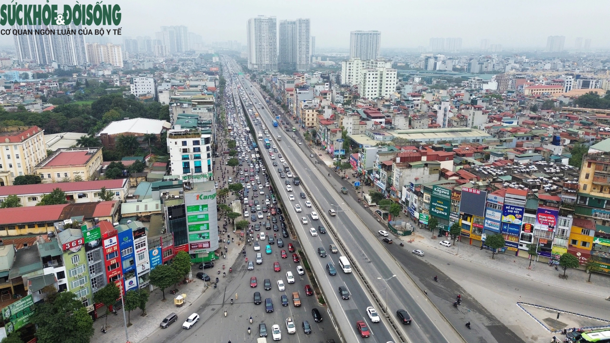 Ngày đi làm đầu tiên sau Tết, đường phố chật chội, người - xe chen chúc- Ảnh 8.