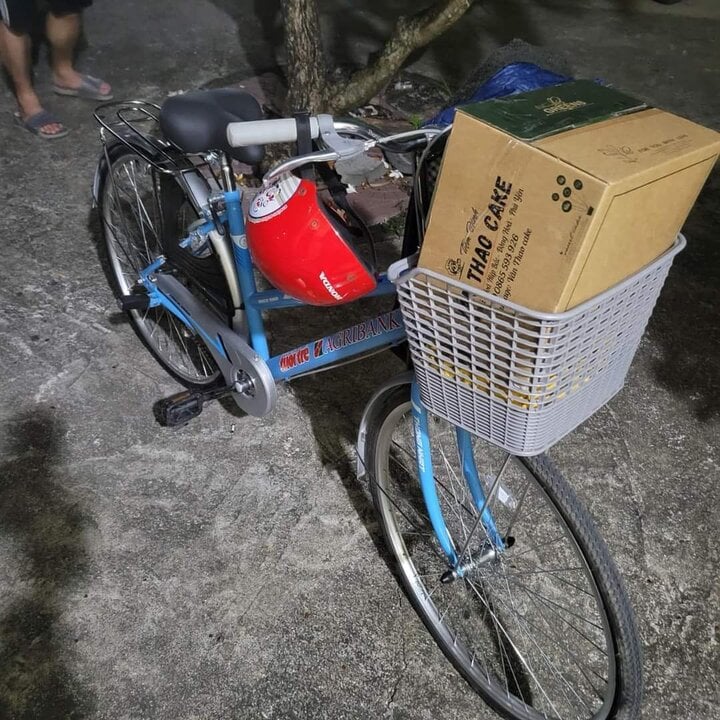 Tin sáng 18/2: Nhớ mẹ, cậu bé 10 tuổi đạp xe từ Phú Yên vào Bình Dương đi thăm - Ảnh 2.