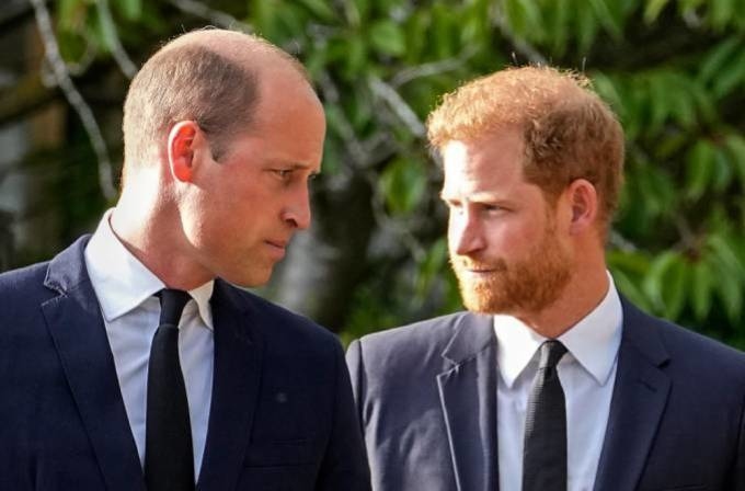 William sẽ không để Harry quay lại hoàng gia khi Vua cha ốm - Ảnh 1.