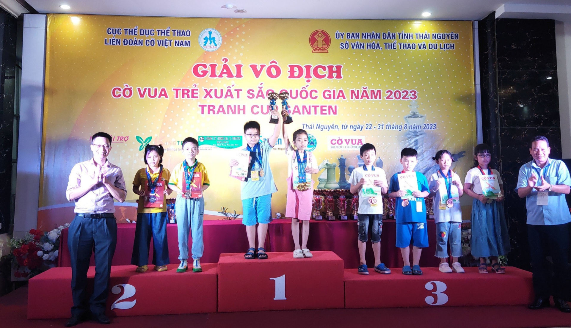 Kỳ thủ nhí học lớp 3 vô địch Giải cờ vua trẻ châu Á - Ảnh 5.