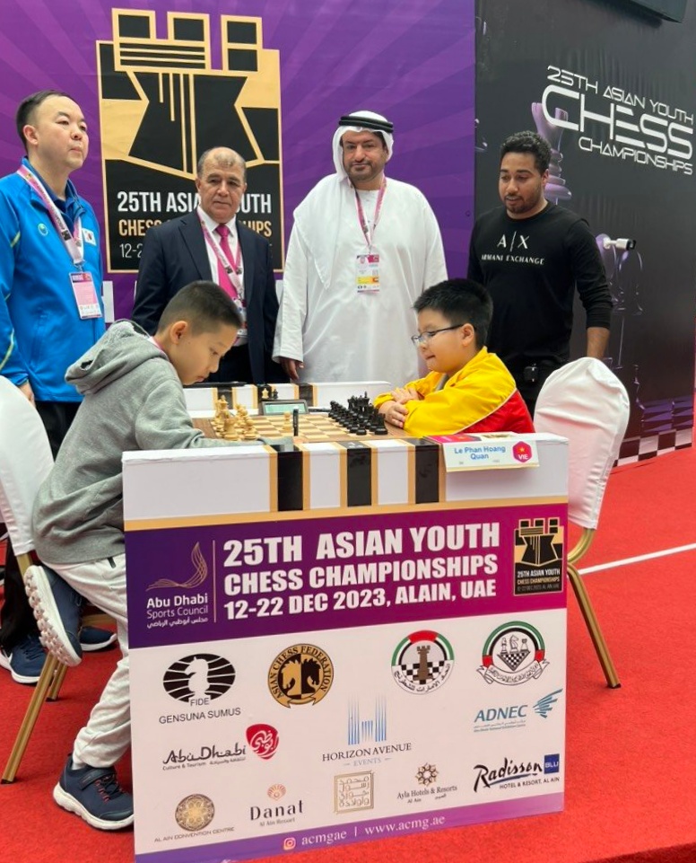 Kỳ thủ nhí học lớp 3 vô địch Giải cờ vua trẻ châu Á - Ảnh 2.