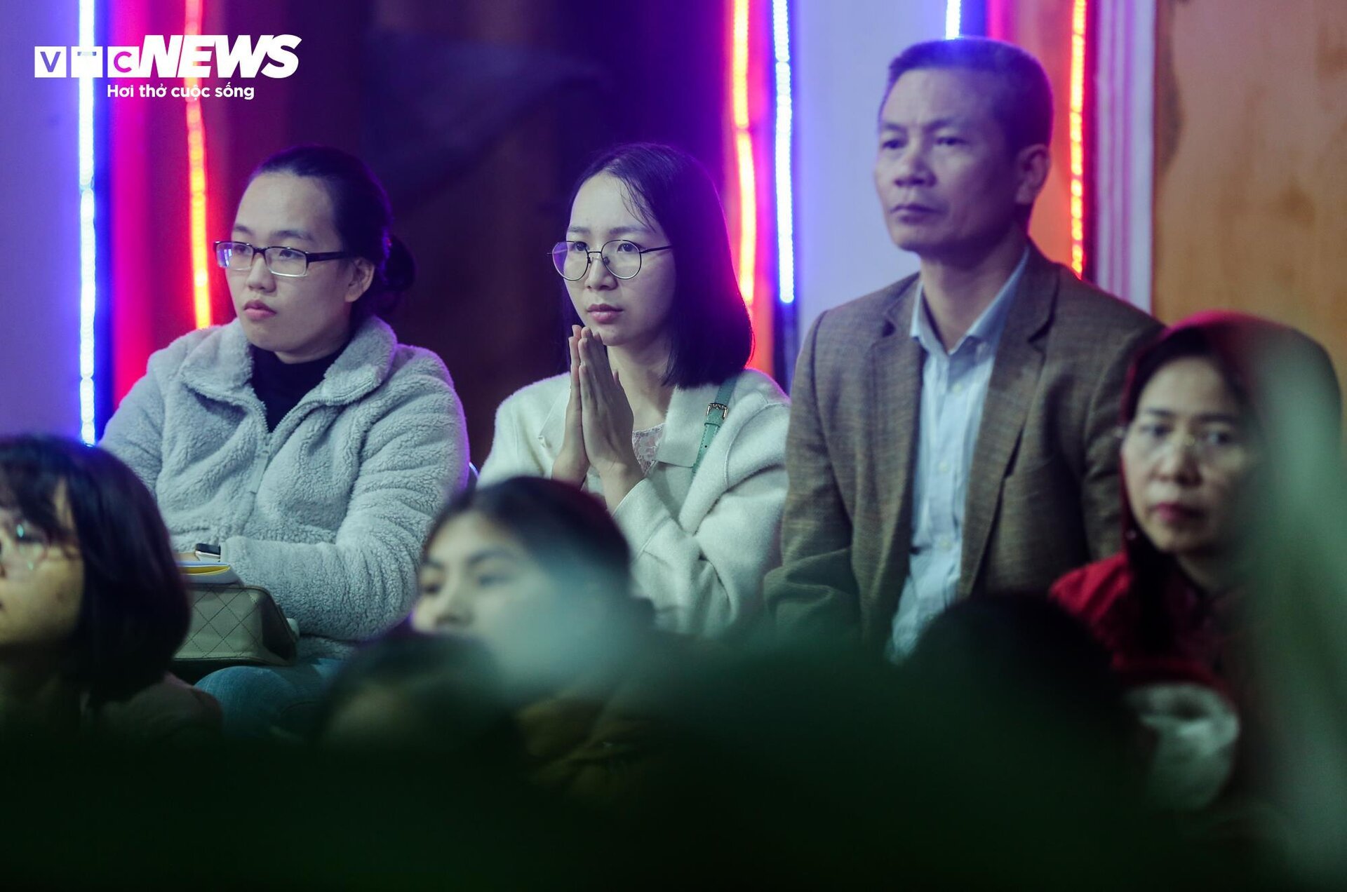 Chùa Phúc Khánh khác lạ trong lễ cầu an rằm tháng Giêng - Ảnh 13. Chùa Phúc Khánh khác lạ trong lễ cầu an rằm tháng Giêng - Ảnh 13.