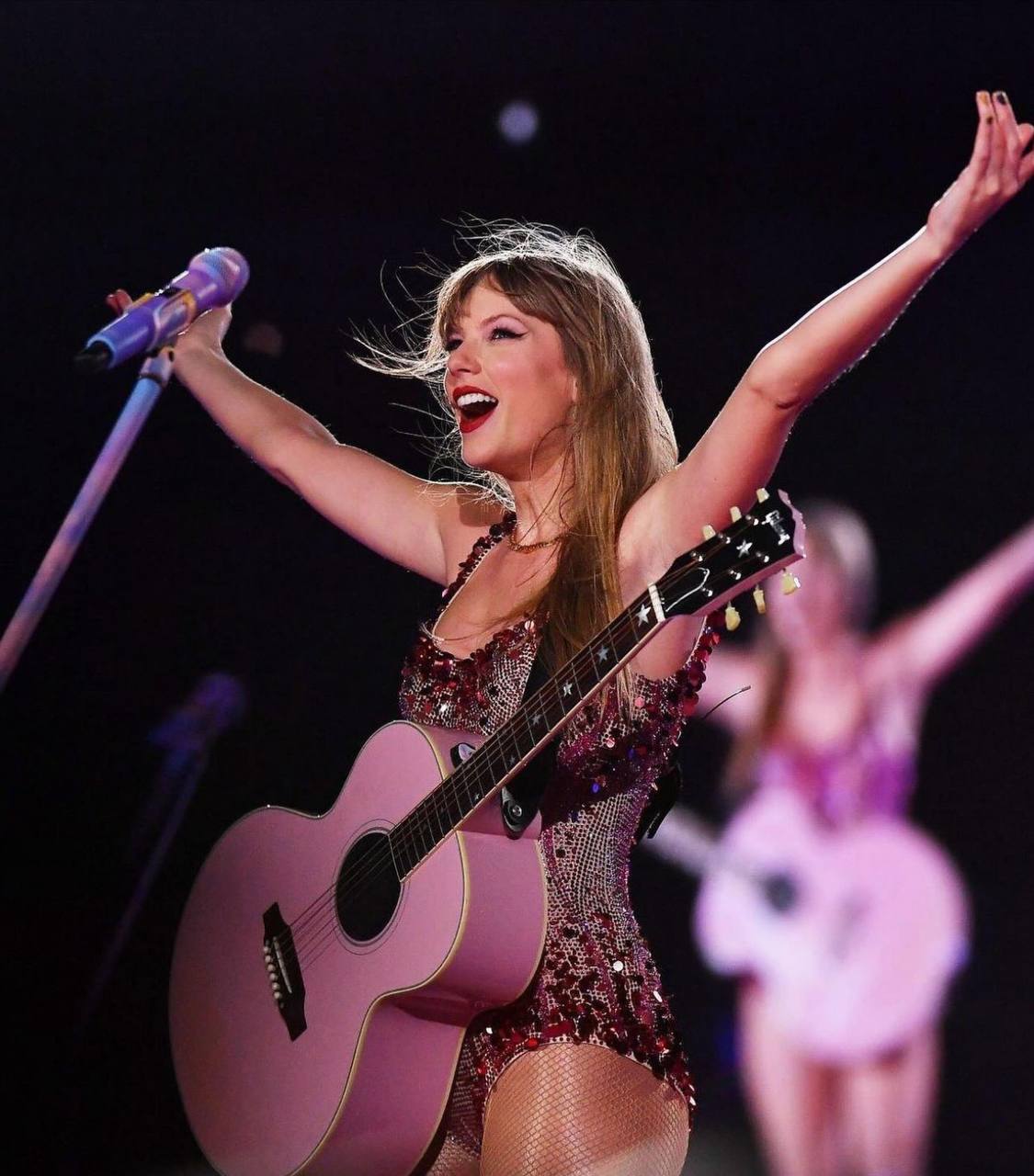 Vé máy bay đến Singapore “đắt khét” trước thềm show diễn của Taylor Swift - Ảnh 7.