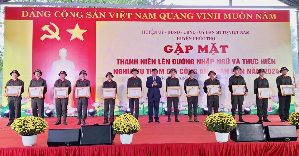 Ngày hội tòng quân 2024: Cơ hội để thanh niên thêm trưởng thành - Ảnh 2.