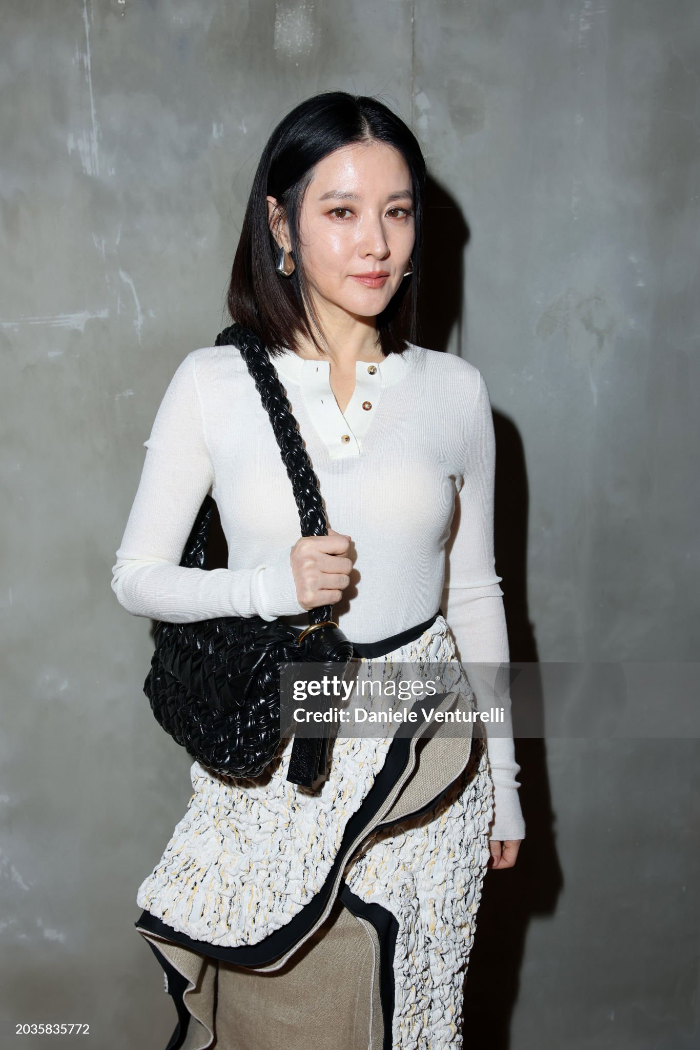 Lee Young Ae vẫn đẹp nhưng lộ dấu hiệu lão hóa trước Getty Images, cùng dàn mỹ nam Châu Á đổ bộ show Bottega Veneta- Ảnh 2.