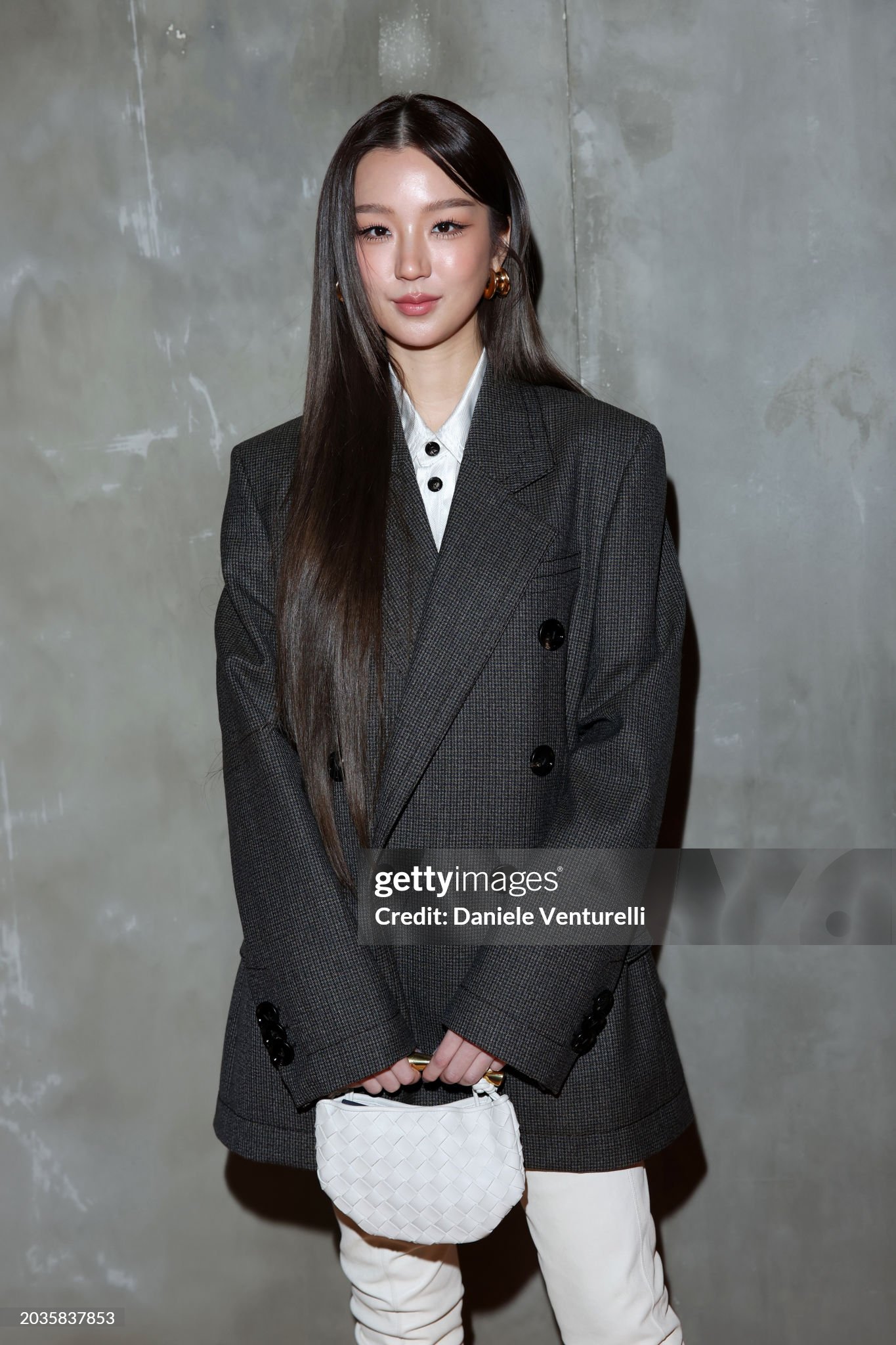 Lee Young Ae vẫn đẹp nhưng lộ dấu hiệu lão hóa trước Getty Images, cùng dàn mỹ nam Châu Á đổ bộ show Bottega Veneta- Ảnh 19.